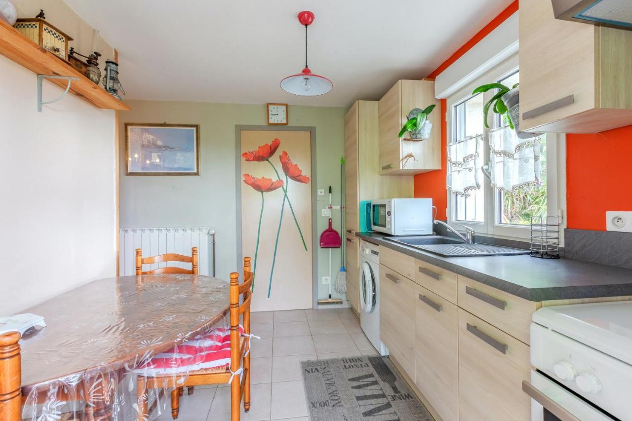 Appartement Accueillant A Mortagne Sur Gironde 45 M² Terrasse Exterior photo