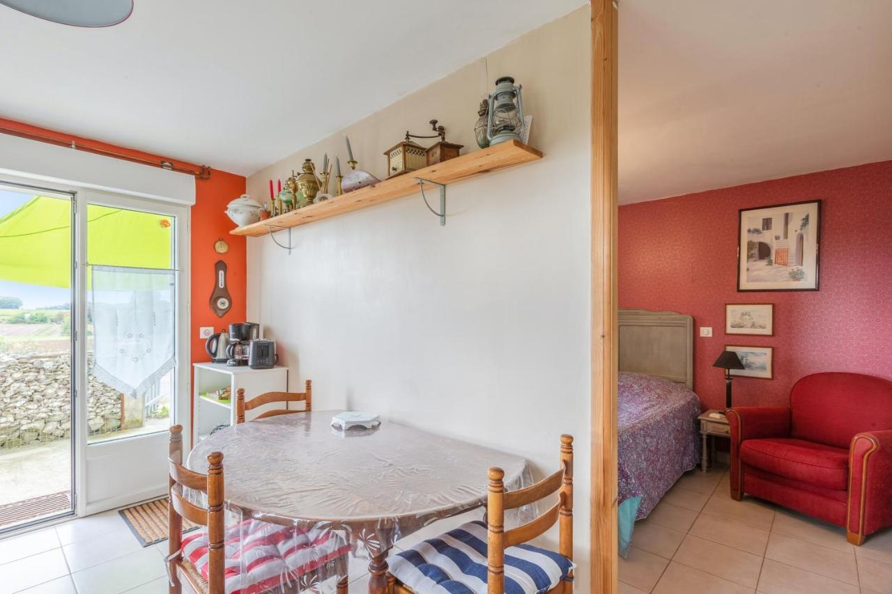 Appartement Accueillant A Mortagne Sur Gironde 45 M² Terrasse Exterior photo