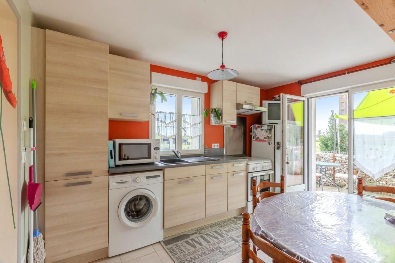 Appartement Accueillant A Mortagne Sur Gironde 45 M² Terrasse Exterior photo